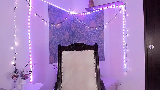 Eva Lee  online show from March 6, 2026, 9:37 am