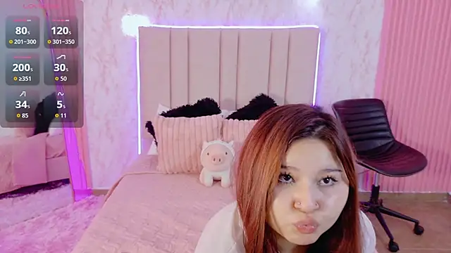 Snapshot of Hanaa_rosse chatting on October 15, 2025, 1:08 pm Hanaa rosse online show from October 15, 2025, 1:08 pm