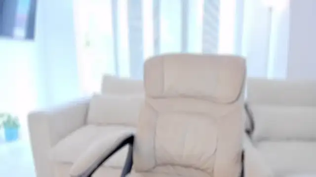 Foxxy222  online show from February 17, 2026, 4:48 pm