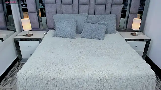 EMMAHILL1 online show from January 6, 2026, 11:14 am