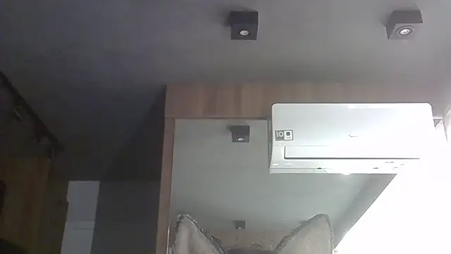 Snapshot of Skinny-Kitten chatting on November 8, 2025, 1:47 pm Skinny-Kitten online show from November 8, 2025, 1:47 pm