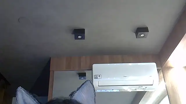 Snapshot of Skinny-Kitten chatting on October 31, 2025, 9:17 am Skinny-Kitten online show from October 31, 2025, 9:17 am