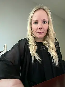 Snapshot of Sexual_Lovable_Doll chatting on June 16, 2026, 8:09 pm Sexual Lovable Doll online show from June 16, 2026, 8:09 pm