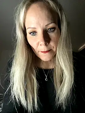 Sexual Lovable Doll online show from October 27, 2025, 4:08 pm