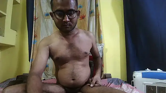 Snapshot of Cute_boy2000 chatting on March 14, 2025, 12:18 pm Cute boy2000 online show from March 14, 2025, 12:18 pm