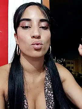 Snapshot of _nathaly_sweet chatting on February 14, 2025, 4:04 am  nathaly sweet online show from February 14, 2025, 4:04 am