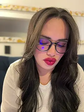 Snapshot of andra_rose chatting on March 6, 2025, 11:09 pm andra rose online show from March 6, 2025, 11:09 pm