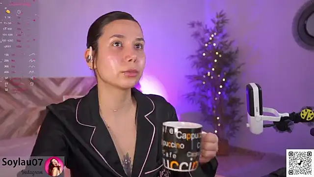 imjess01 online show from April 7, 2026, 3:58 pm