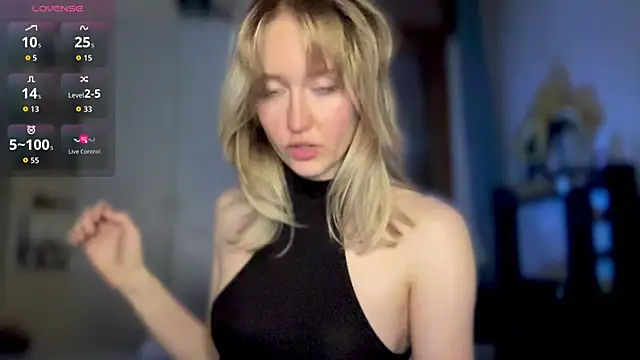 iilovetomatoes online show from October 31, 2025, 10:05 pm