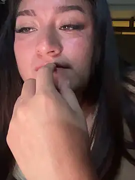 Snapshot of LuceroRm chatting on February 3, 2026, 6:40 am LuceroRm online show from February 3, 2026, 6:40 am