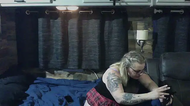 Snapshot of Bud6969r chatting on December 16, 2025, 10:41 am Bud6969r online show from December 16, 2025, 10:41 am