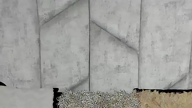 Snapshot of EmmaWillde chatting on December 20, 2024, 4:57 pm EmmaWillde online show from December 20, 2024, 4:57 pm