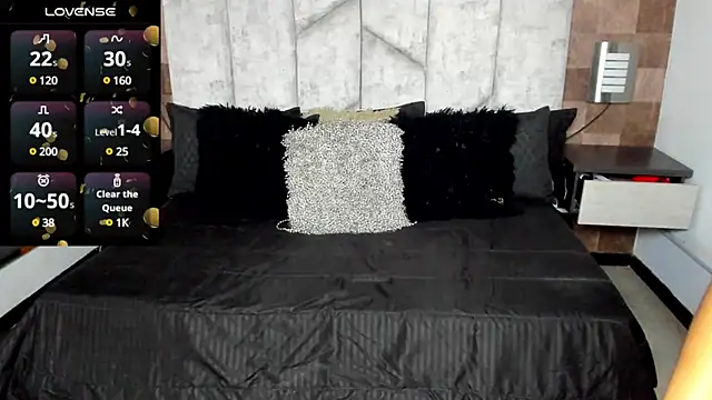 Snapshot of EmmaWillde chatting on January 27, 2025, 2:24 pm EmmaWillde online show from January 27, 2025, 2:24 pm