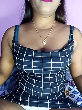 Snapshot of ANGE-MOU chatting on March 9, 2025, 9:35 am ANGE-MOU online show from March 9, 2025, 9:35 am