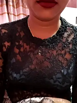 Snapshot of ANGE-MOU chatting on December 30, 2024, 2:20 am ANGE-MOU online show from December 30, 2024, 2:20 am