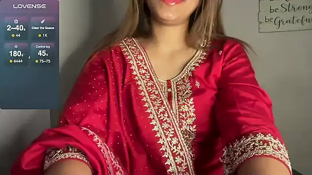 Snapshot of Queen_Sakhi chatting on January 12, 2025, 9:40 am Queen Sakhi online show from January 12, 2025, 9:40 am