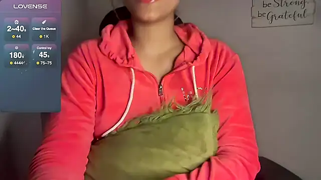 Snapshot of Queen_Sakhi chatting on January 18, 2025, 4:53 pm Queen Sakhi online show from January 18, 2025, 4:53 pm