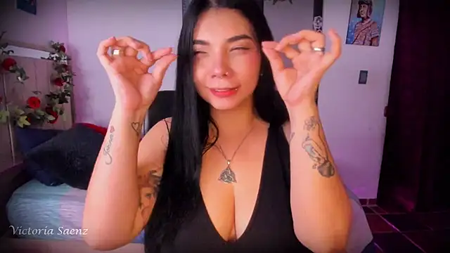 Snapshot of victoriaasaenz_ chatting on July 16, 2026, 12:51 am victoriaasaenz online show from July 16, 2026, 12:51 am