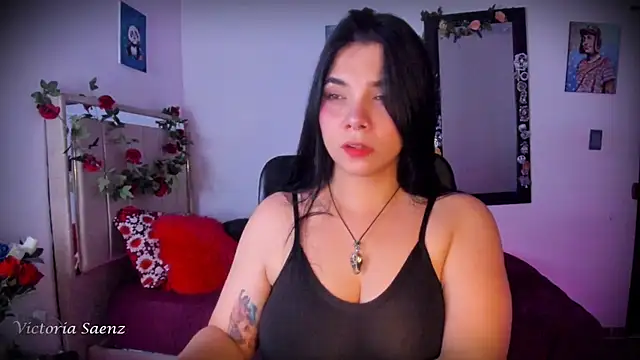 Snapshot of victoriaasaenz_ chatting on June 26, 2026, 1:00 am victoriaasaenz online show from June 26, 2026, 1:00 am