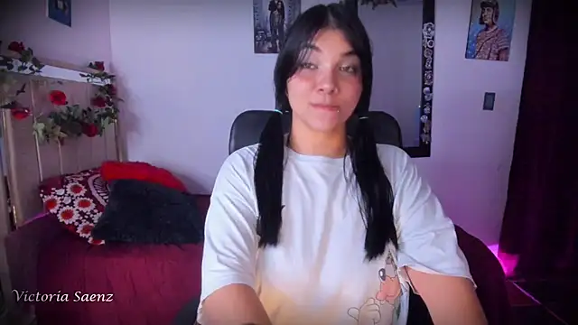 Snapshot of victoriaasaenz_ chatting on June 13, 2026, 1:03 am victoriaasaenz online show from June 13, 2026, 1:03 am