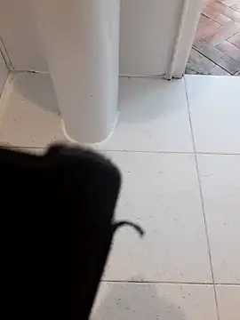 Snapshot of ManBlackhot chatting on December 31, 2024, 2:03 pm ManBlackhot online show from December 31, 2024, 2:03 pm