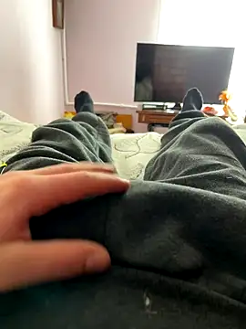 mihaixxx1 online show from October 28, 2025, 11:42 am