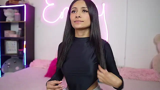 Snapshot of emily_smittt chatting on February 5, 2025, 2:08 am emily smittt online show from February 5, 2025, 2:08 am