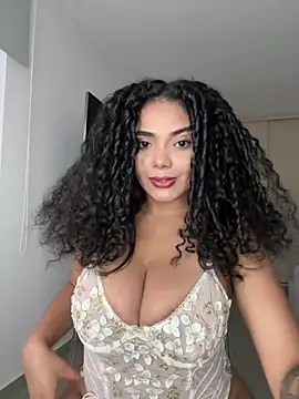 Mariecurl online show from April 5, 2026, 7:42 pm