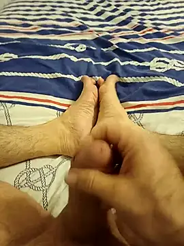 Hardapple01 online show from January 7, 2026, 8:47 pm