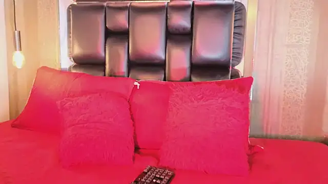 MishaKinki online show from January 13, 2026, 7:29 pm