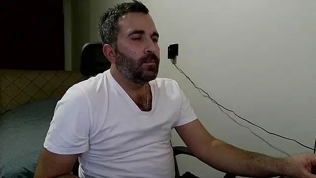 Snapshot of tgltplsr chatting on December 2, 2025, 11:06 pm tgltplsr online show from December 2, 2025, 11:06 pm