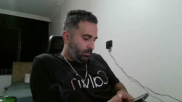 Snapshot of tgltplsr chatting on September 12, 2025, 12:11 am tgltplsr online show from September 12, 2025, 12:11 am