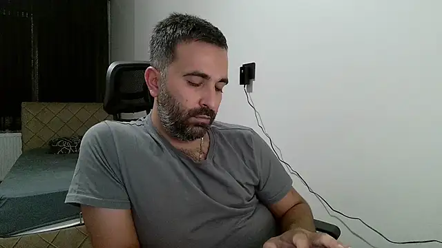 Snapshot of tgltplsr chatting on September 15, 2025, 10:43 pm tgltplsr online show from September 15, 2025, 10:43 pm