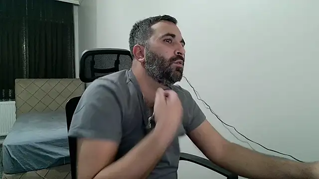 Snapshot of tgltplsr chatting on December 14, 2025, 10:37 pm tgltplsr online show from December 14, 2025, 10:37 pm