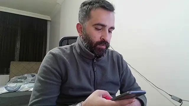 Snapshot of tgltplsr chatting on March 17, 2025, 10:40 pm tgltplsr online show from March 17, 2025, 10:40 pm