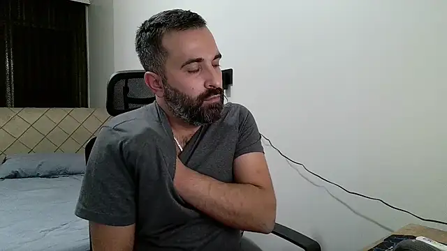 Snapshot of tgltplsr chatting on November 18, 2025, 1:43 am tgltplsr online show from November 18, 2025, 1:43 am