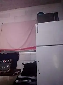 Snapshot of Stormward chatting on March 25, 2026, 5:18 am Stormward online show from March 25, 2026, 5:18 am