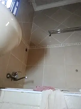 Snapshot of Stormward chatting on November 22, 2025, 4:06 pm Stormward online show from November 22, 2025, 4:06 pm