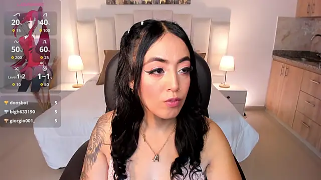 Snapshot of kim_thompson_1 chatting on October 25, 2025, 11:20 am kim thompson 1 online show from October 25, 2025, 11:20 am