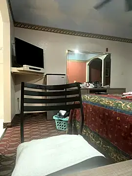 SlimBeenBadd1981 online show from November 29, 2025, 11:21 am