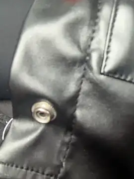 Snapshot of LunaBaker-1 chatting on December 16, 2025, 8:35 pm LunaBaker-1 online show from December 16, 2025, 8:35 pm