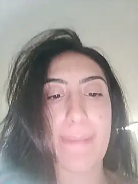 Snapshot of MIYESSI chatting on May 26, 2026, 9:02 pm MIYESSI online show from May 26, 2026, 9:02 pm