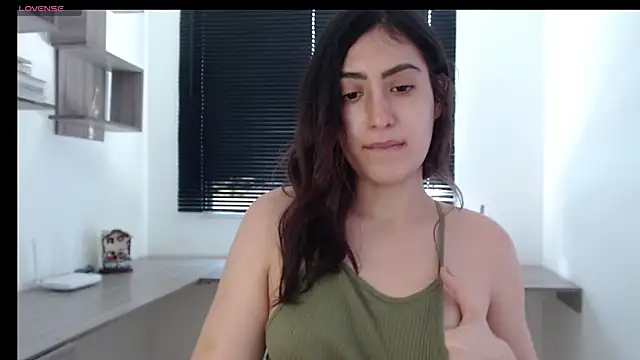 MIYESSI online show from February 19, 2025, 4:33 pm