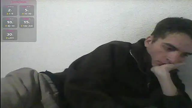 Snapshot of Tombgy07 chatting on March 6, 2025, 8:16 pm Tombgy07 online show from March 6, 2025, 8:16 pm