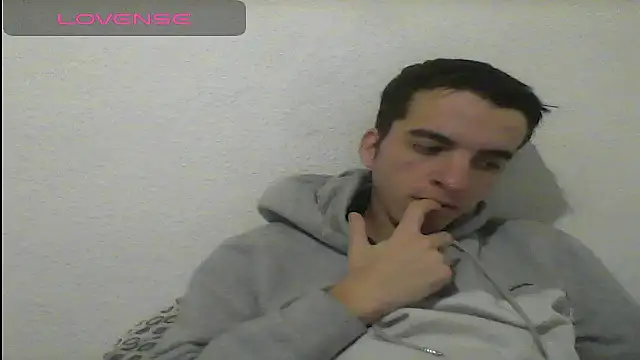 Snapshot of Tombgy07 chatting on January 7, 2025, 4:37 pm Tombgy07 online show from January 7, 2025, 4:37 pm