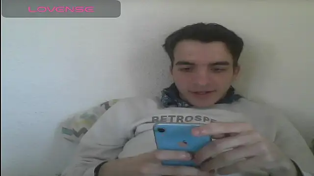 Snapshot of Tombgy07 chatting on March 18, 2025, 9:34 am Tombgy07 online show from March 18, 2025, 9:34 am