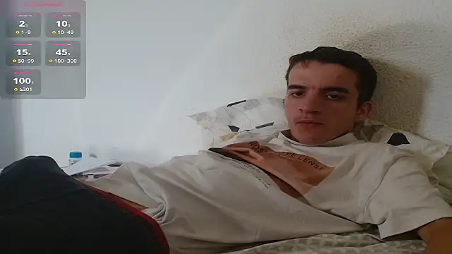 Snapshot of Tombgy07 chatting on September 17, 2025, 12:18 pm Tombgy07 online show from September 17, 2025, 12:18 pm