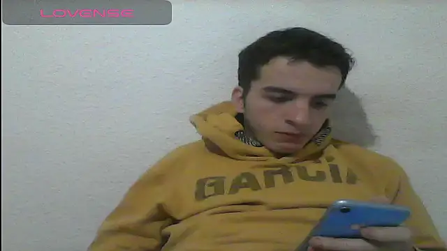 Snapshot of Tombgy07 chatting on January 12, 2025, 8:47 pm Tombgy07 online show from January 12, 2025, 8:47 pm