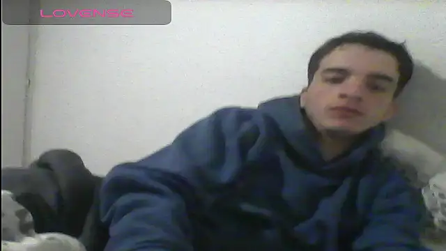 Snapshot of Tombgy07 chatting on March 2, 2025, 9:30 pm Tombgy07 online show from March 2, 2025, 9:30 pm