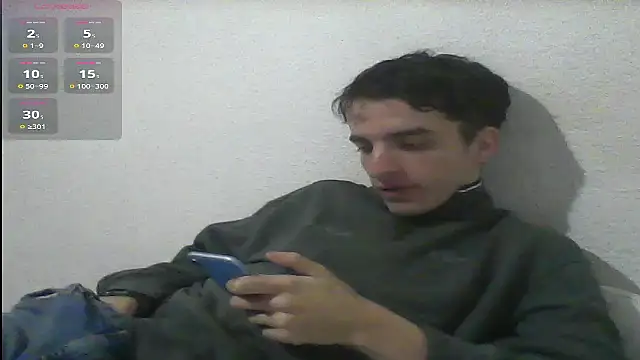 Snapshot of Tombgy07 chatting on March 9, 2025, 9:14 pm Tombgy07 online show from March 9, 2025, 9:14 pm